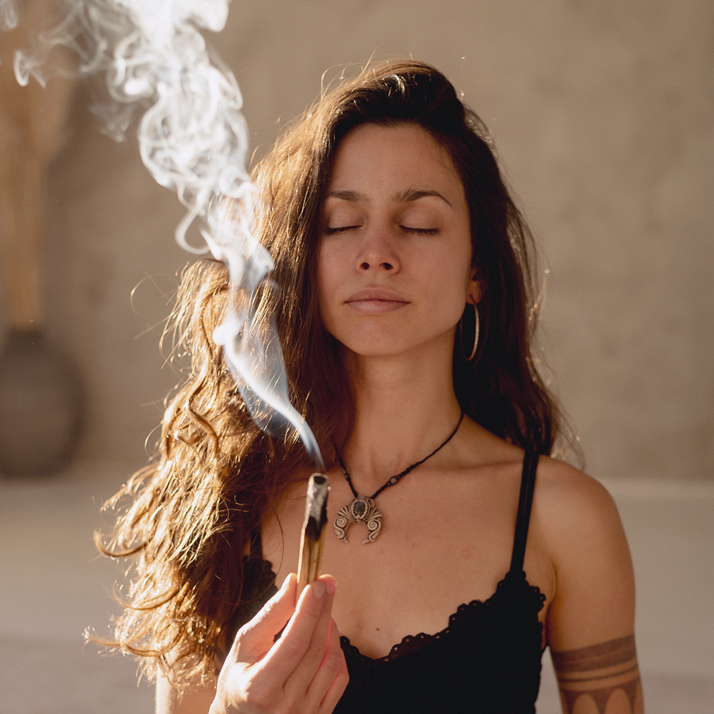 bölcs nő palo santoval